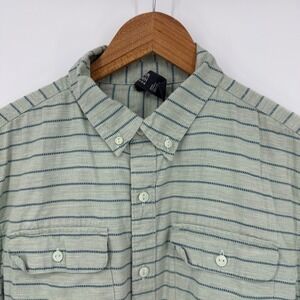 Mountain Hardwear Mens Shirt Medium Button Up Short Sleeve Green Stripe Casual